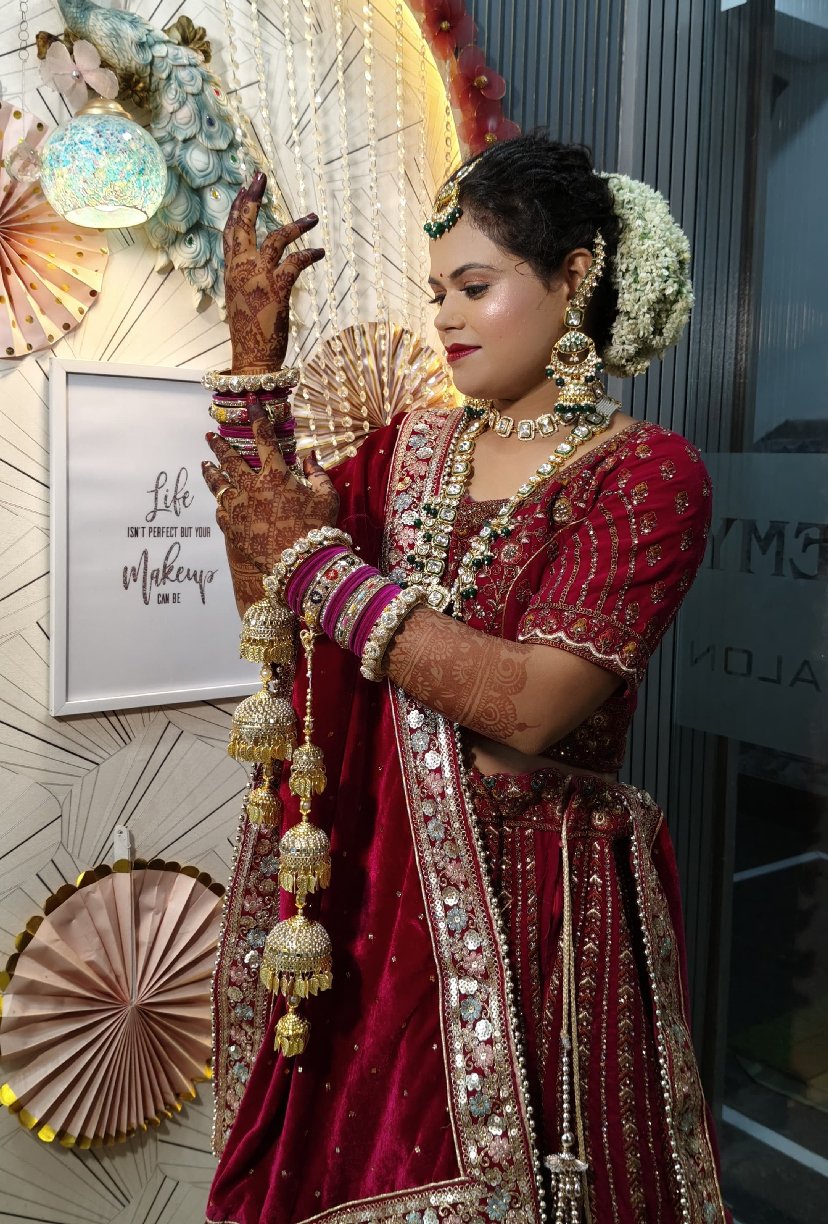 Bridal Makeup Checklist – Look Flawless on Your Big Day